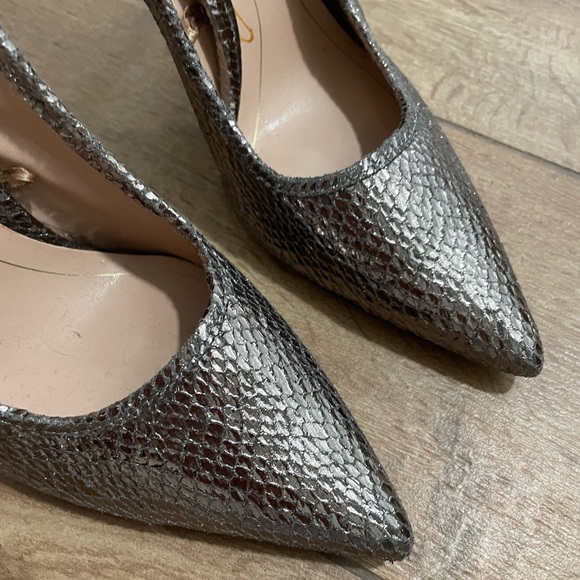 Zara heels that were worn only once! Who will be the lucky new owner ? - Picture 2 of 6